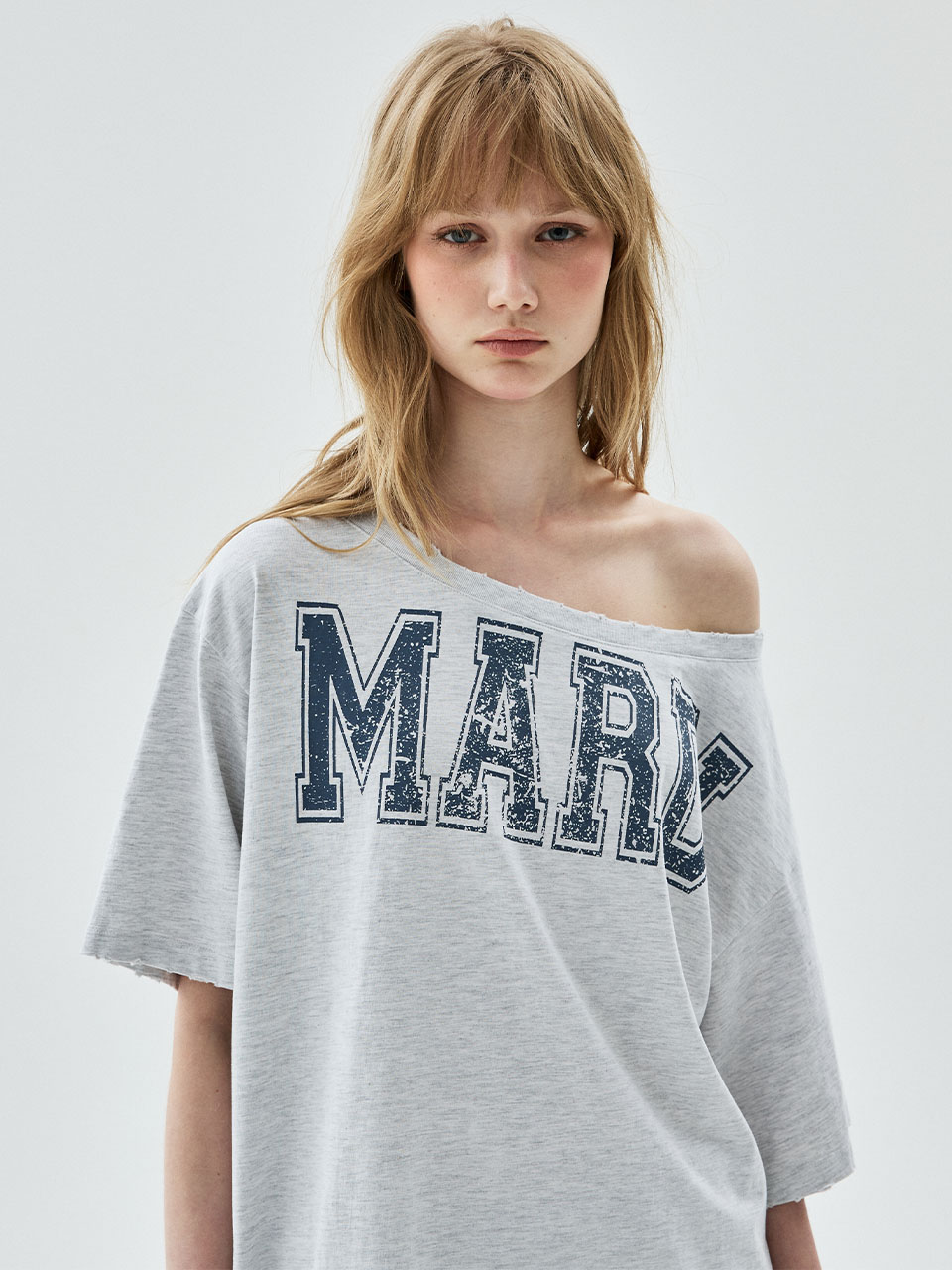MARDI 106 TSHIRT OFF SHOULDER CRACKED LOGO DESTROYED_HEATHER BLUE