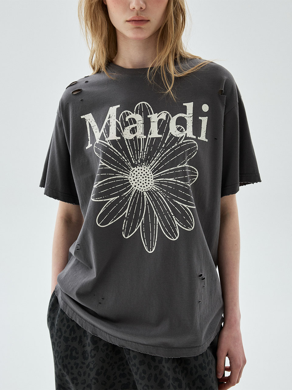 MARDI 101 TSHIRT FLOWERMARDI CRACKED DESTROYED_CHARCOAL BEIGE